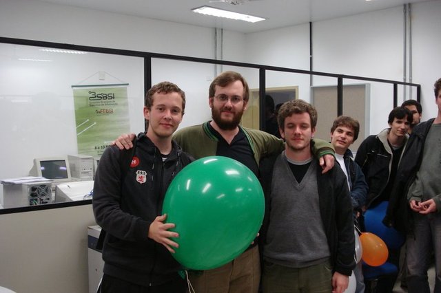 Equipe Triforce na etapa regional de 2008, na Universidade Positivo.