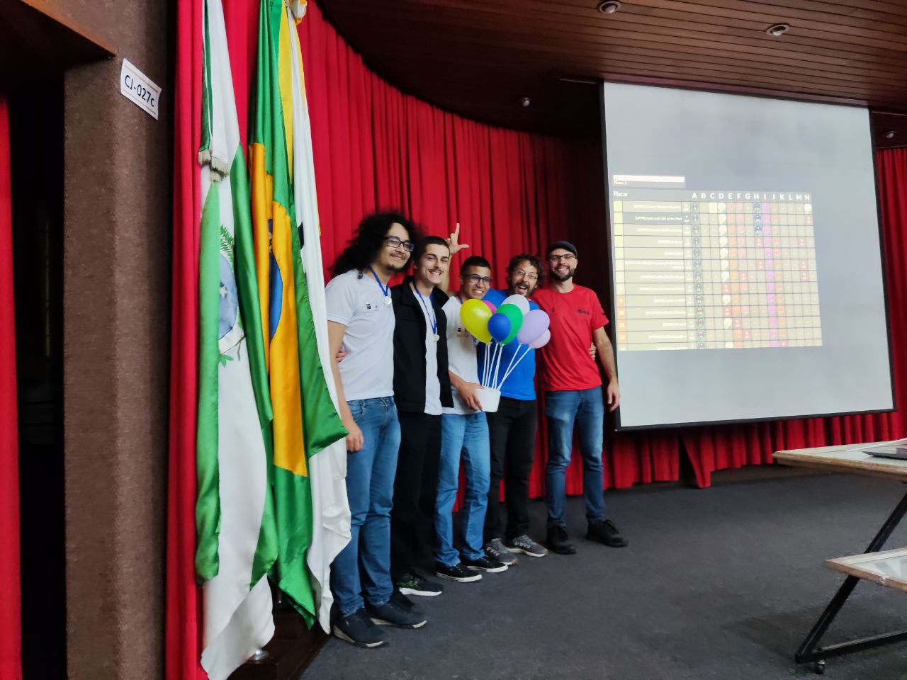 Medalha de prata da equipe Jump and Link to the Past.